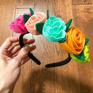 🌹 FREE add-on bundle item! Rainbow felt flower headband